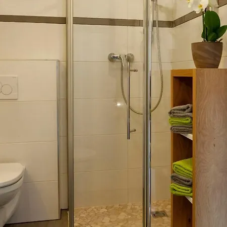 Lara & Lea * צל אם צילר