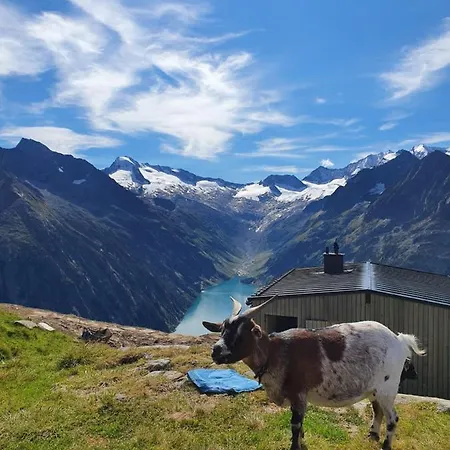 Lara & Lea Zell am Ziller